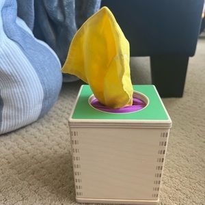 LOVEVERY Tissue Magic Box